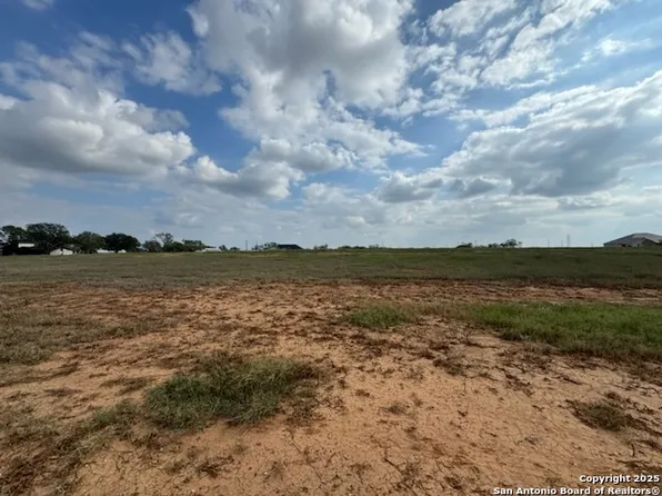 3046 Vista LOT 8, Seguin, TX 78155