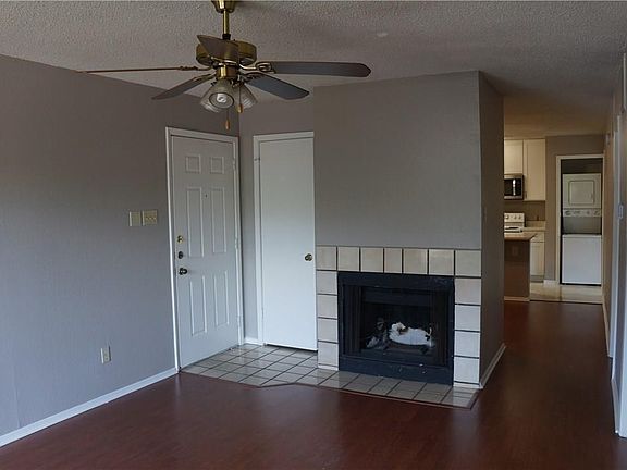 5th image of 3115 Helms St APT 103