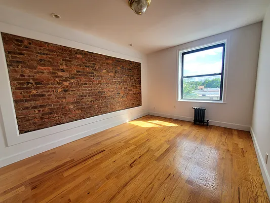 Rented by Ideal Properties Group | media 2