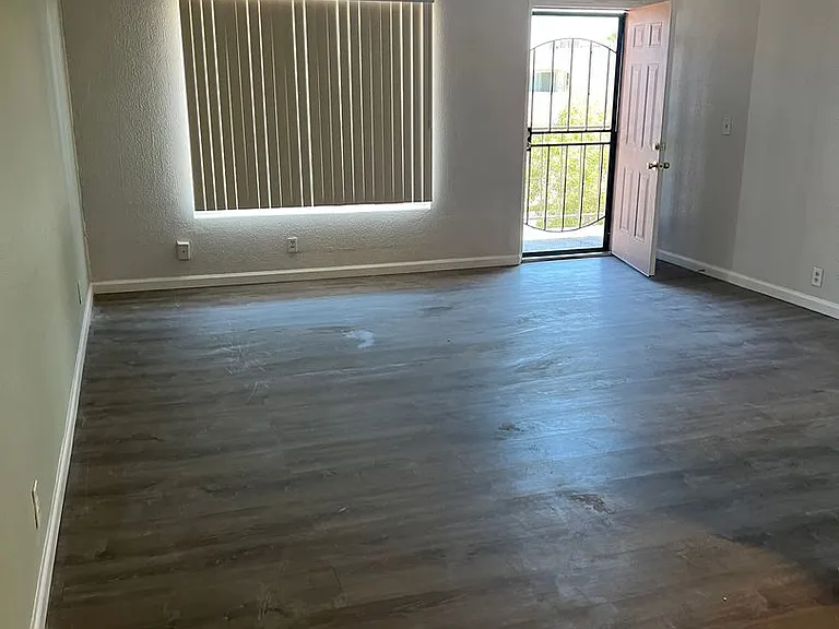 625 S Royal Crest Cir #24 — Photo 3