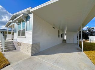 124 Hibiscus Dr #40, Leesburg, FL 34788