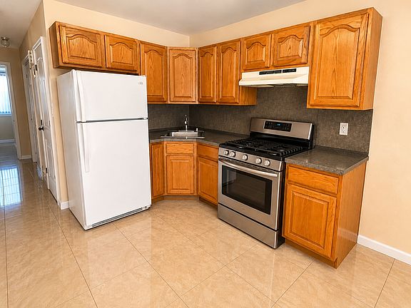 5th image of 203 Sprague Ave Floor 2