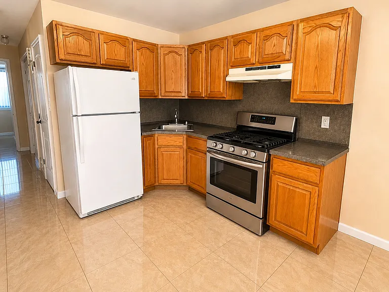 203 Sprague Ave #2 — Photo 5