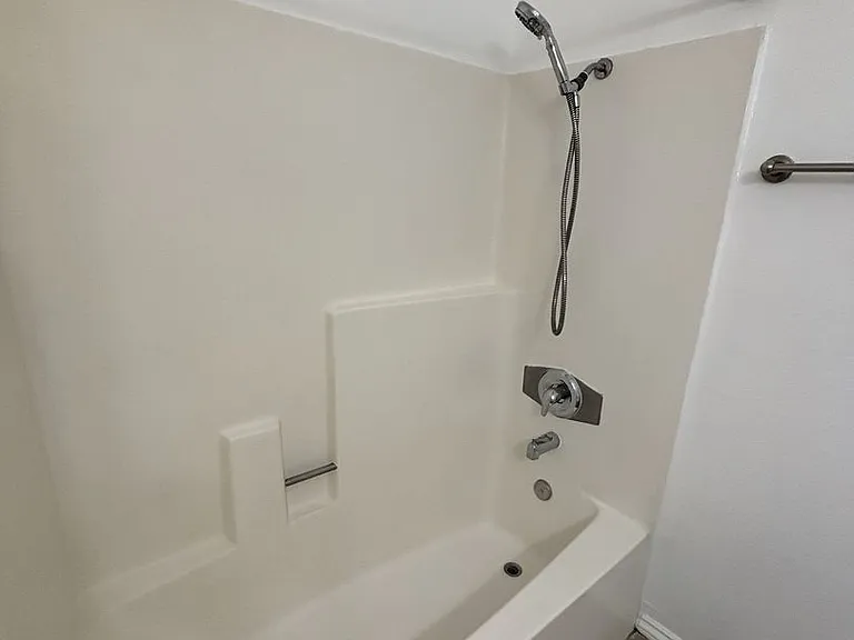 620 W Lambert Rd #9 — Photo 4