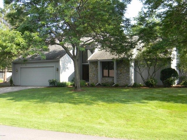 2nd image of 2246 Hummingbird Ct SE