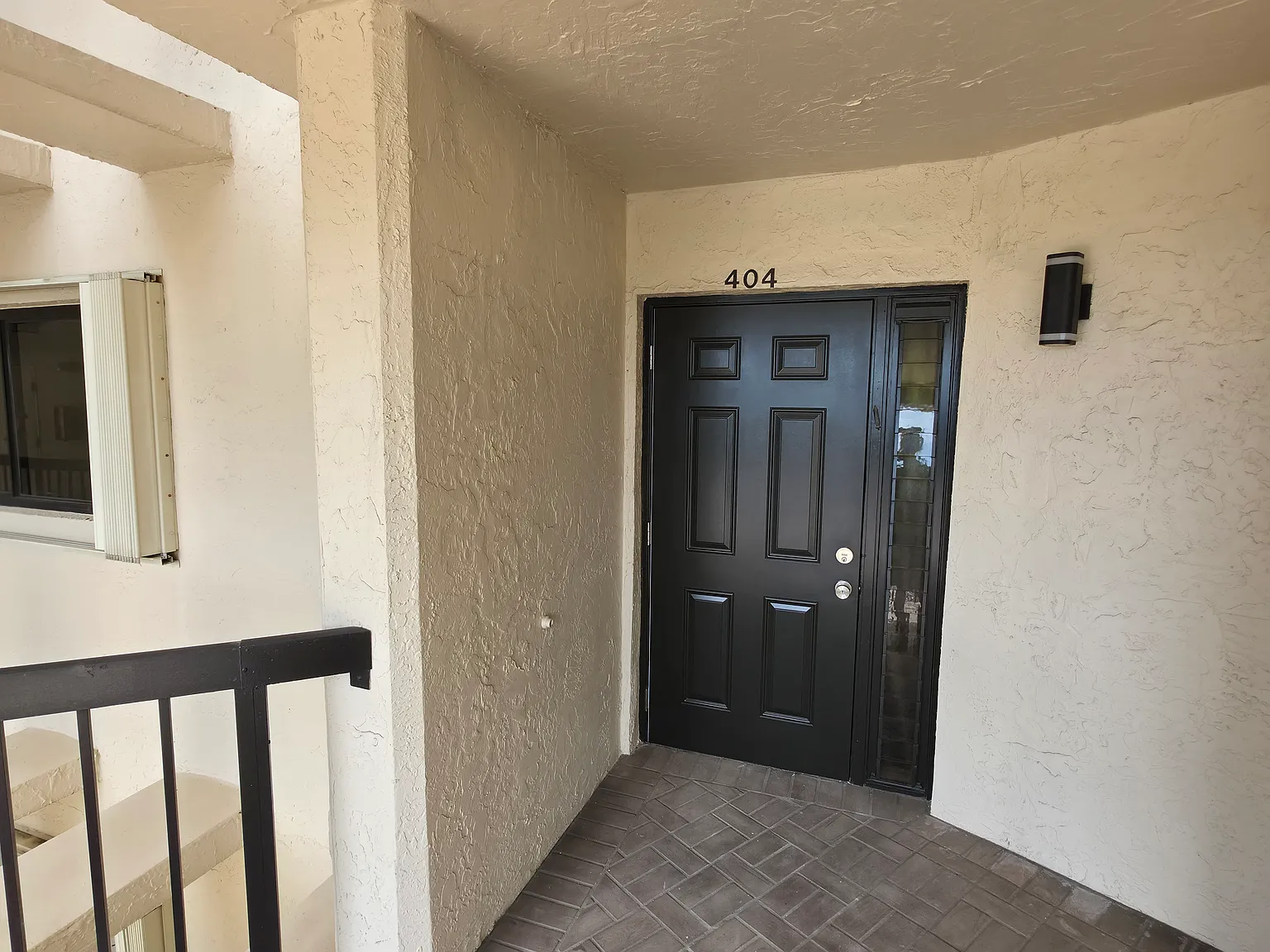 3 bed, 1693 sqft, $2,900 — Photo 4