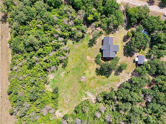 2nd image of 1872 Morgan Ln