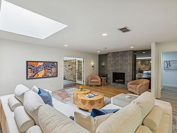 2nd image of 6916 Galemeadow Cir