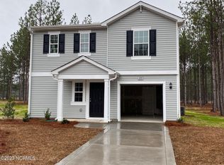 175 Desert Orchid Cir, Raeford, NC 28376