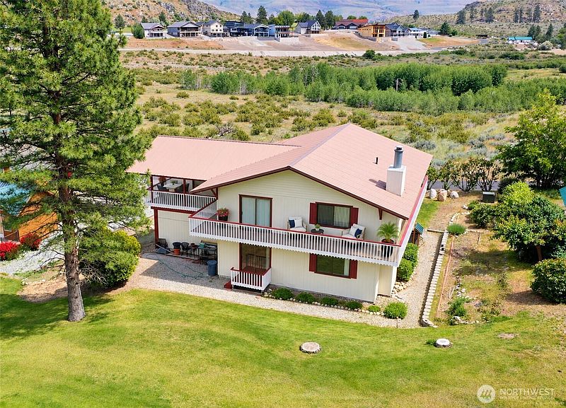 3rd image of 81 Golf Course Drive