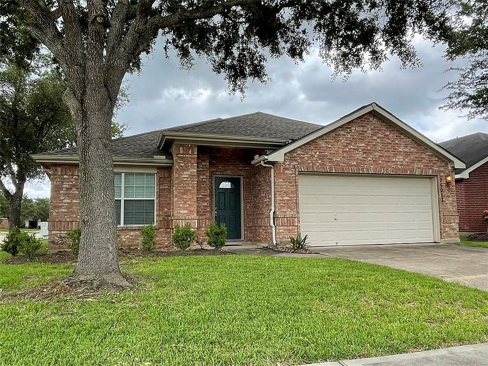 1st image of 25011 Emporia Point Ct
