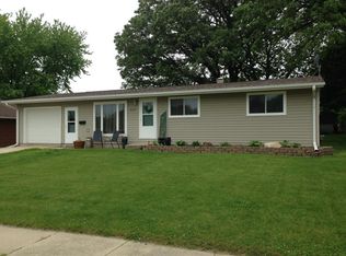 930 Front St, Garner, IA 50438