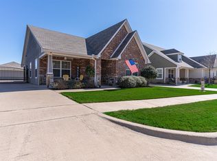 255 Tinker Trl, Burleson, TX 76028