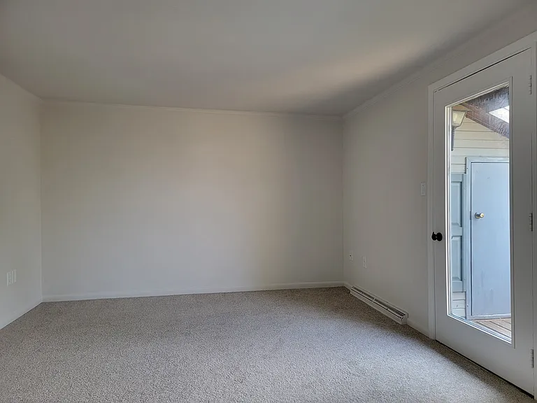 541 Cloverbrook Dr — Photo 12
