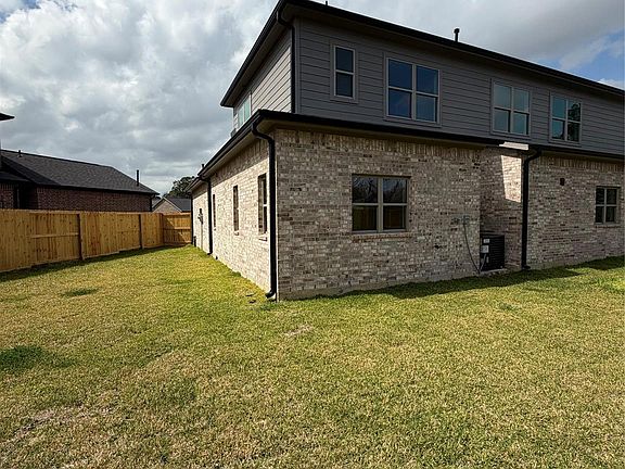 4th image of 2507 Martinas Ct