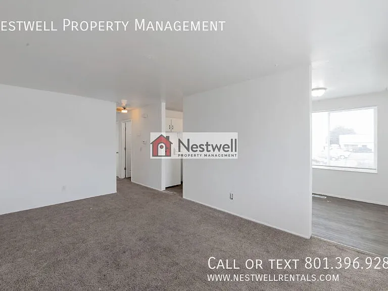 1881 W Lake Park Dr #4 — Photo 8