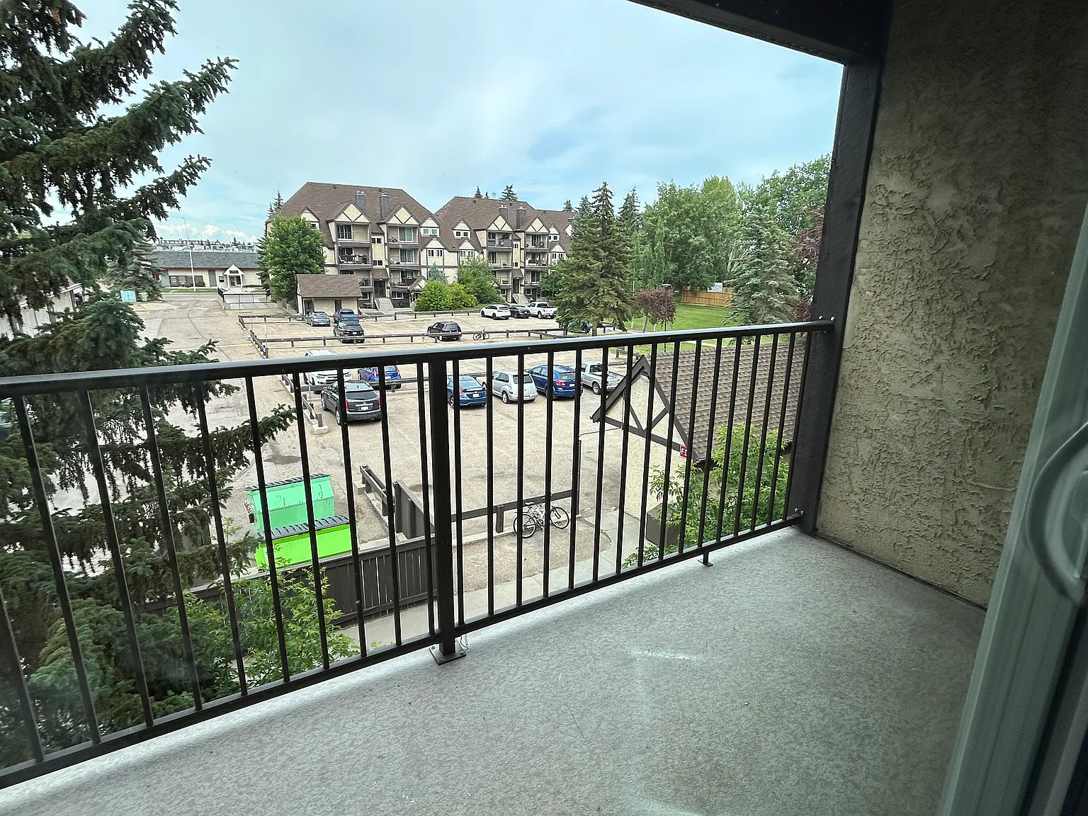 7034 Tudor Glen St. Albert — Photo 3