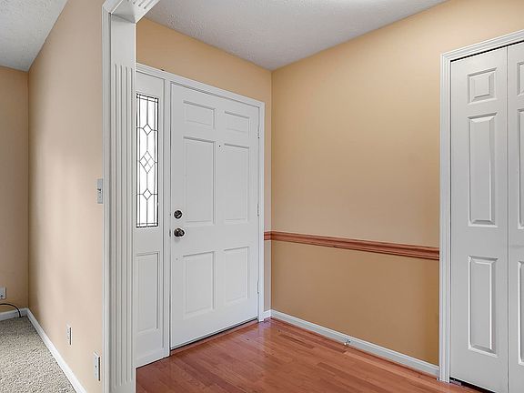 3rd image of 8909 Mountain Brook Dr