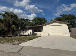 9004 Saint Regis Ln, Port Richey, FL 34668
