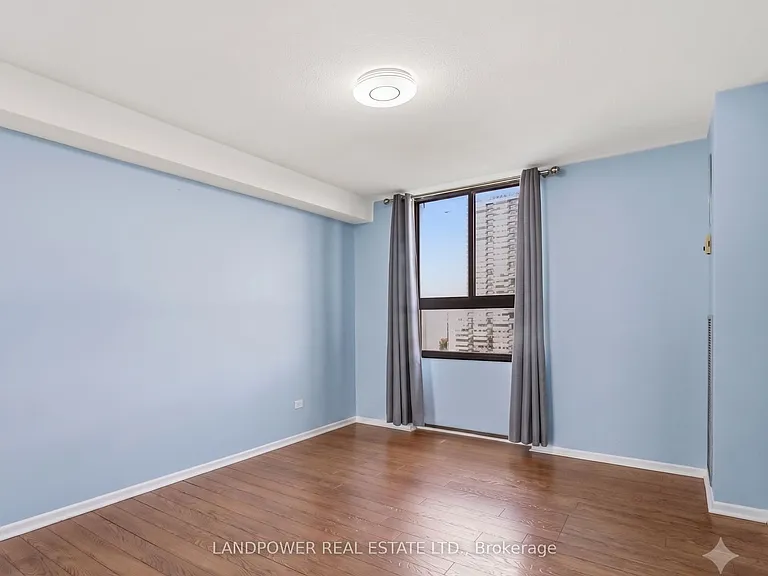 350 Seneca Hill Dr #Penthouse 14 — Photo 16