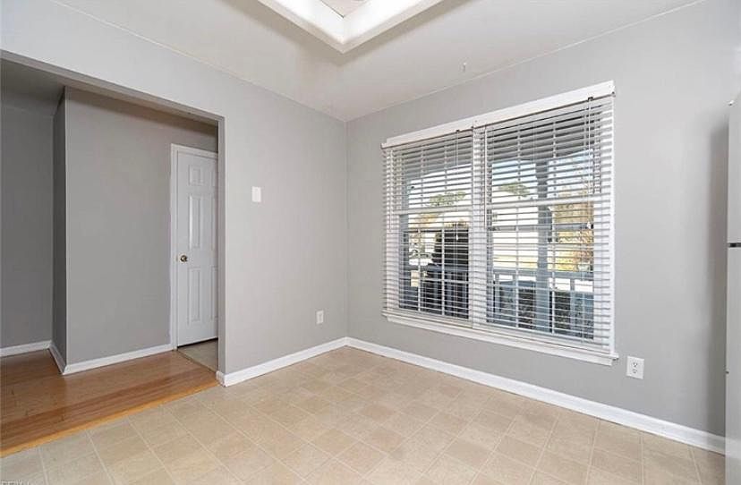 1st image of 3929 Wyckoff Dr