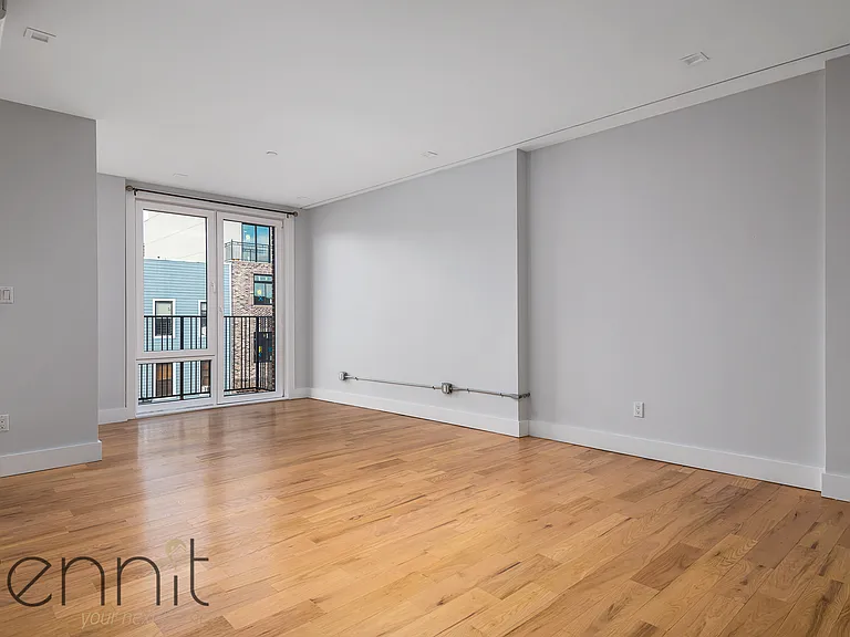 100 Suydam St #3L — Photo 6