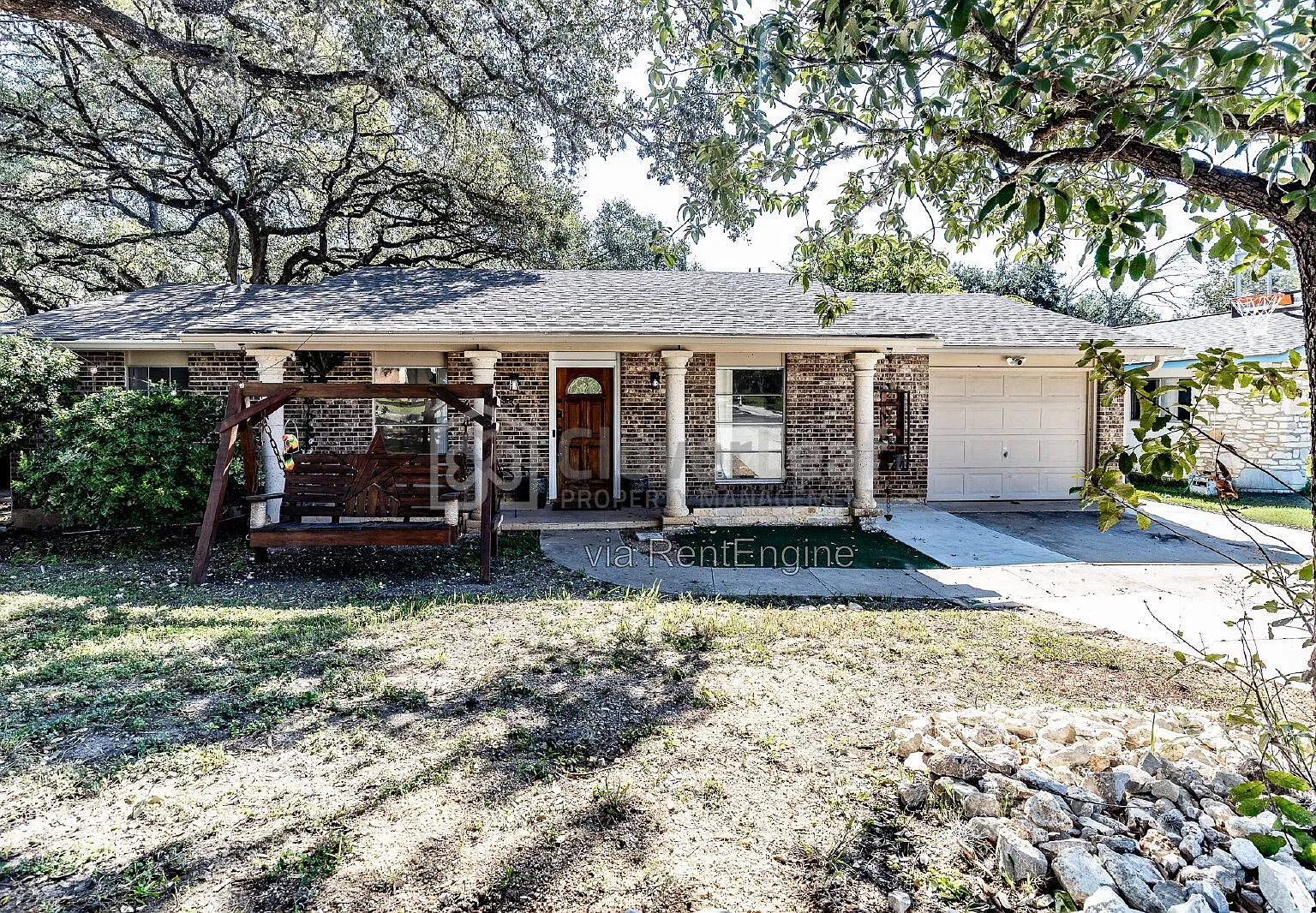 3 bed, 2.0 bath, 1118 sqft, $1,697 — Photo 3
