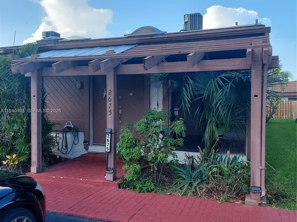 2675 S Parkview Dr #2675, Hallandale, FL 33009