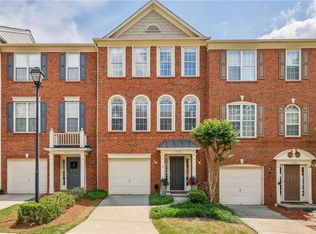 4004 Edgecomb Dr, Roswell, GA 30075