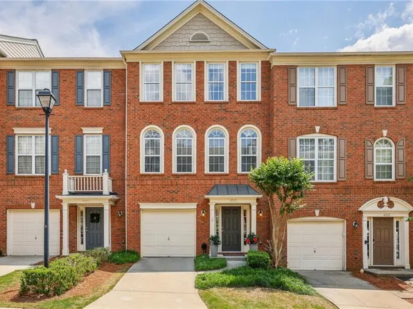 4004 Edgecomb Dr, Roswell, GA 30075