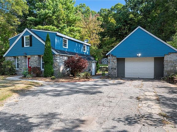 2nd image of 1028 Providence Pike