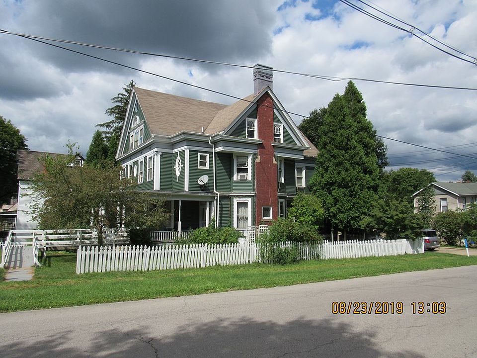 2nd image of 211 Reed St