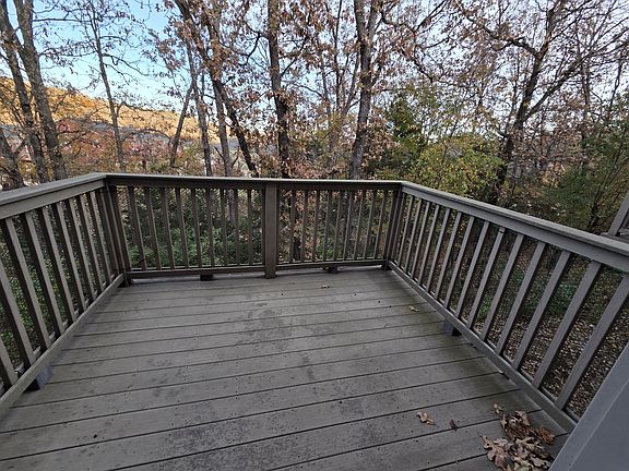 5th image of 272 S Rolling Woods Way