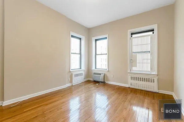 Rented by Bond New York | media 16