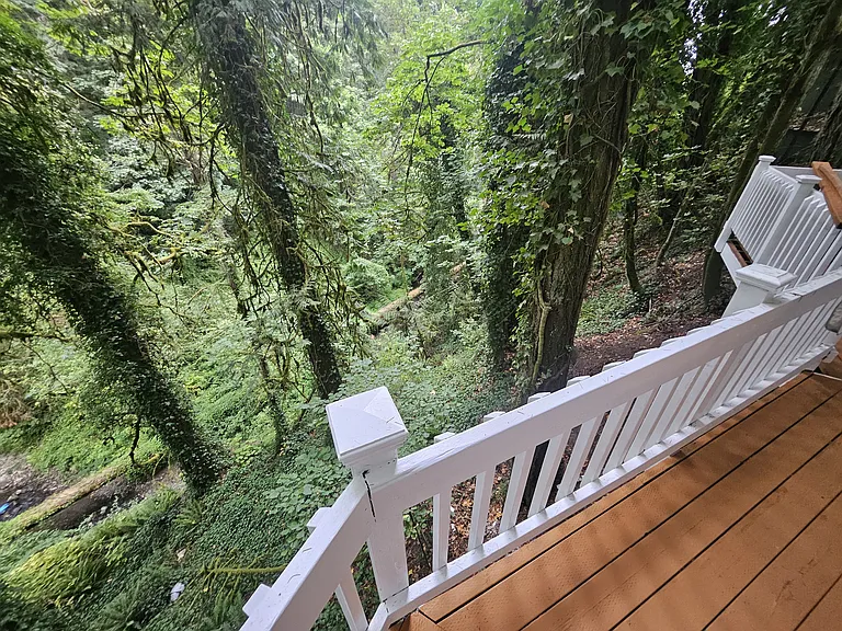 27 Avenue Ln #B — Photo 14