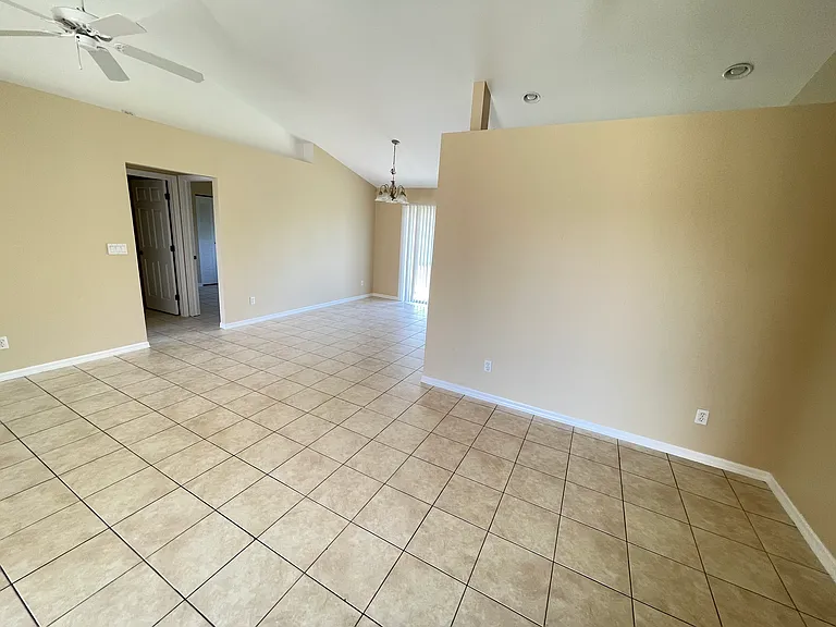 8259 Caloosa Rd — Photo 14