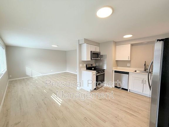 4th image of 4420 Gibbons St APT A
