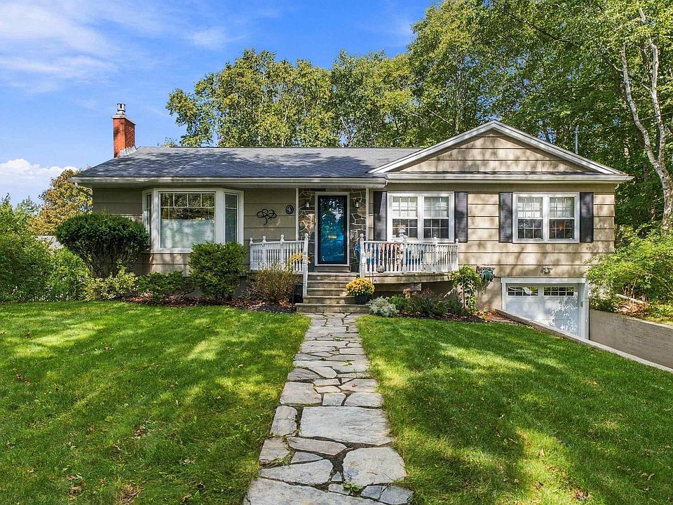 1st image of 4 Fleming Dr