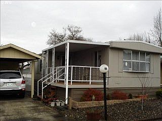 1st image of 5 Mary Ann Ln
