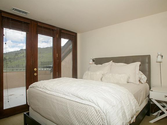 5th image of 26 Avondale Ln Suite 601R