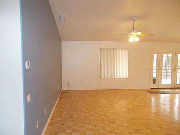 3rd image of 1681 E Carolyn Way