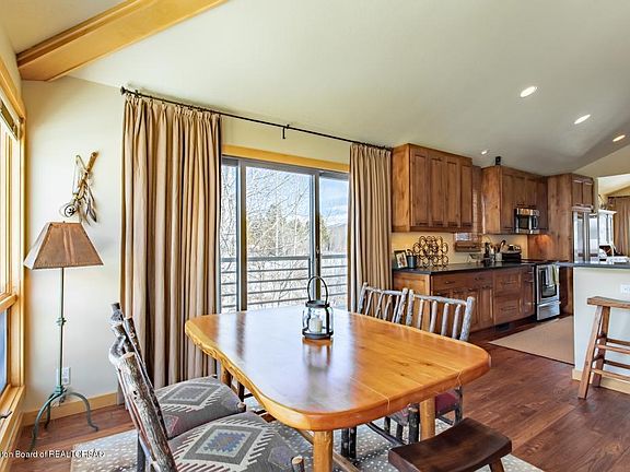 3rd image of 3930 Pond Dr #4713