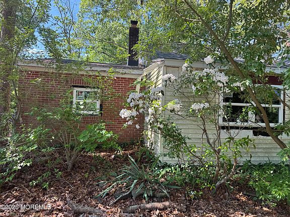 4th image of 48 Bay Parkway