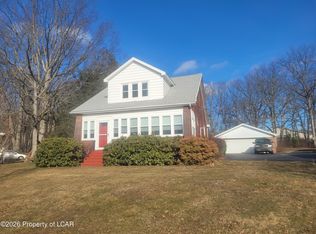 1115 Fairlawn Blvd, Hazle Township, PA 18202