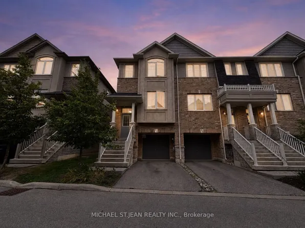 11 Birot Ln, Hamilton, ON L9K 0K1