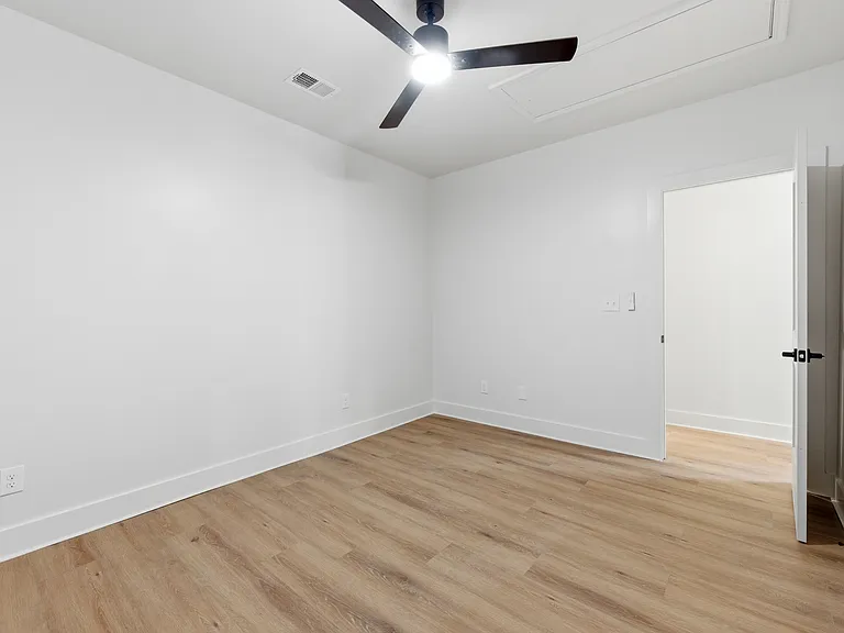 320 Shoal Creek Rd #101 — Photo 14