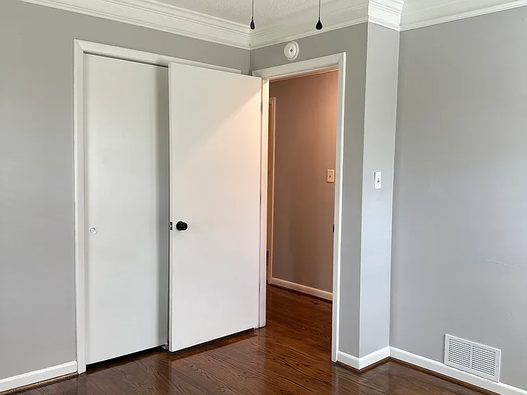 406 Kirkland Dr — Photo 22