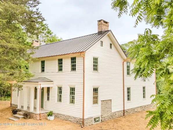 654 State Route 217, Hudson, NY 12534