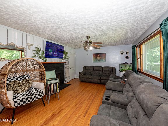 3rd image of 2708 Patrick Ave