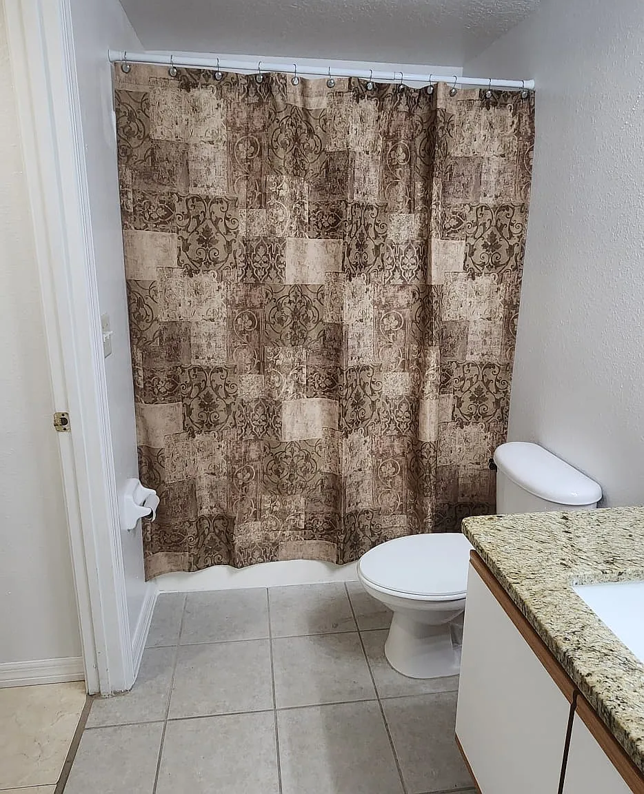 3 bed, 1151 sqft, $2,055 — Photo 3